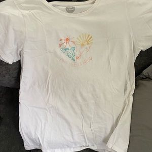 Women’s white Life Is Good tshirt XXL